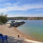 Tiha Lili 4*