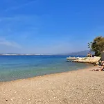 Tiha Lili