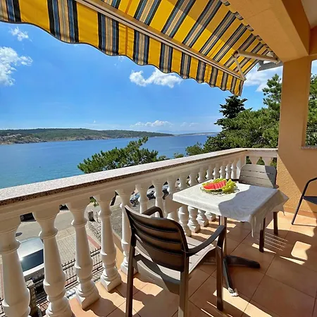 Casa de hóspedes Tiha Lili 4*