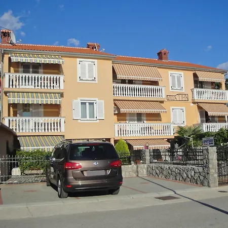 Casa de hóspedes Tiha Lili 4*