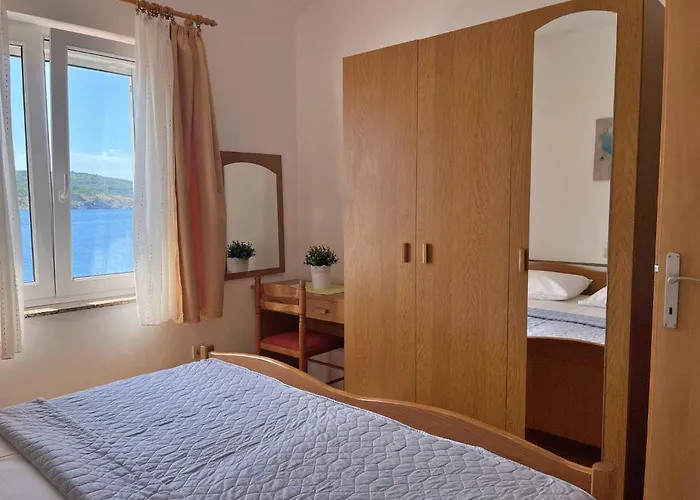 Tiha Lili בית הארחה