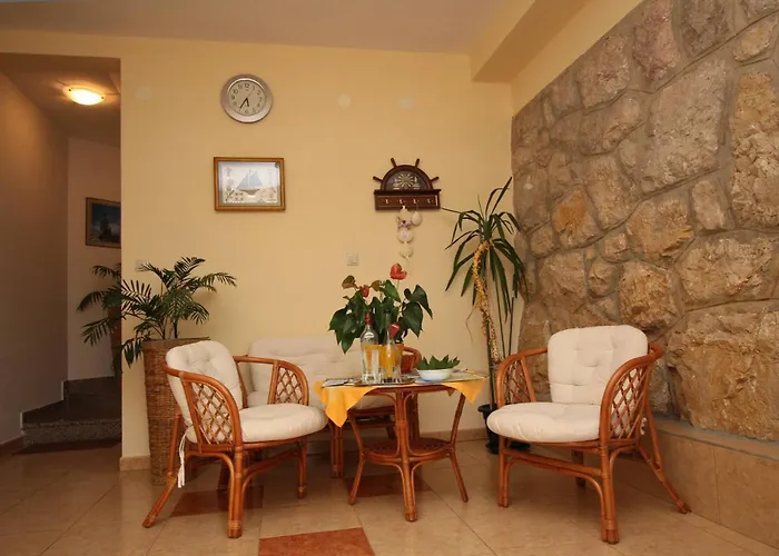 Tiha Lili בית הארחה שילו