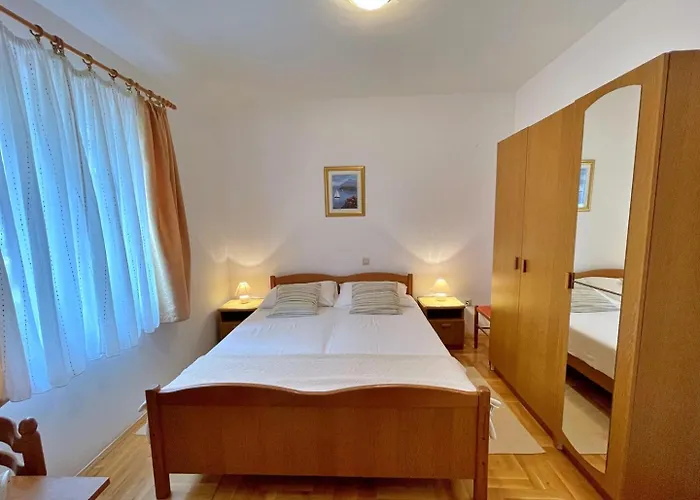 Tiha Lili בית הארחה שילו